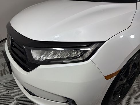 Used 2024 Honda Odyssey Sport image 11