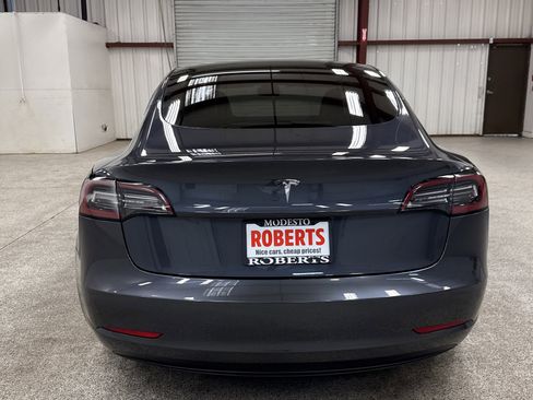 Used 2023 Tesla Model 3 Standard Range image 14
