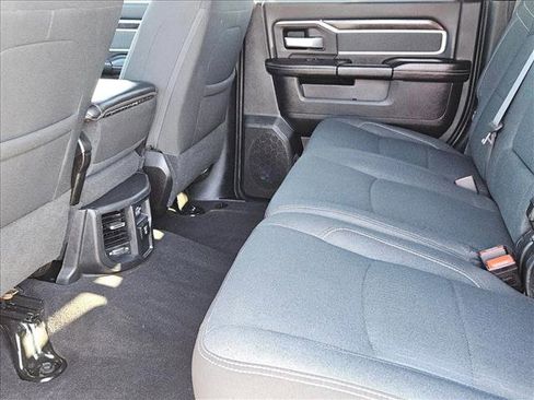 Used 2022 RAM 2500 Big Horn w/ Level C Equiment Group AWD/4WD image 24