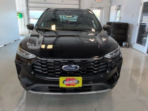 New 2026 Ford Escape ST-Line w/ Tech Pack #1 AWD/4WD image 8