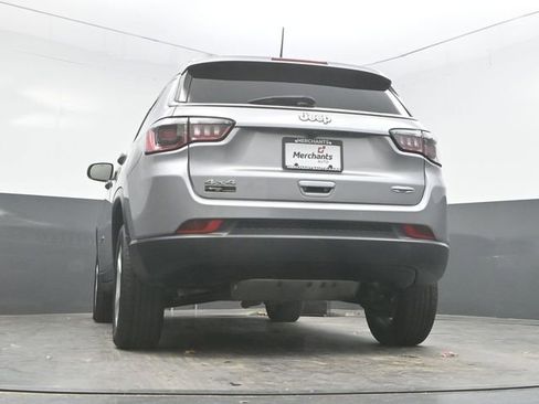 Used 2020 Jeep Compass Latitude w/ Cold Weather Group image 37