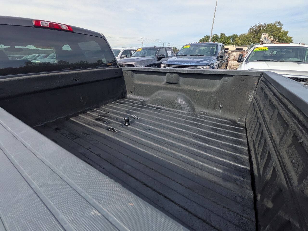 Used 2015 GMC Sierra 2500 SLE w/ SLE Preferred Package AWD/4WD image 10