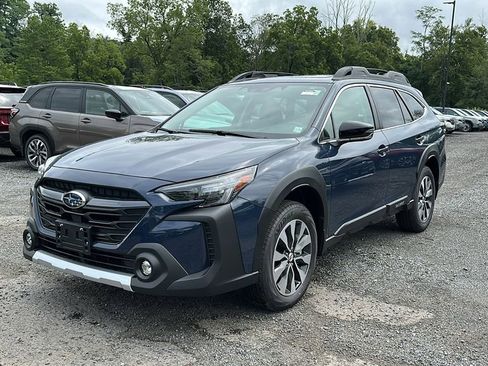 New 2025 Subaru Outback Limited image 3