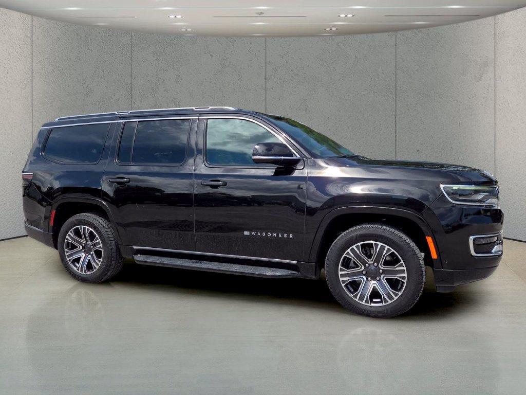 Certified 2024 Jeep Wagoneer Series II AWD/4WD image 3