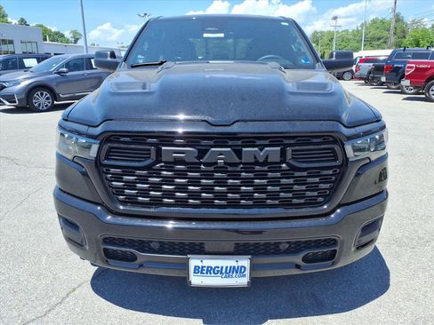 New 2026 RAM 1500 Express AWD/4WD image 9
