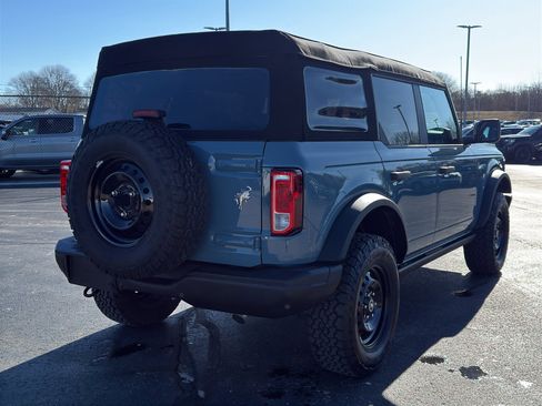 Used 2023 Ford Bronco Black Diamond image 5
