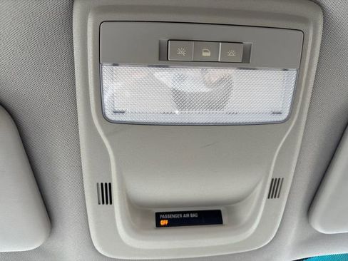 Used 2016 Chevrolet Caprice image 22