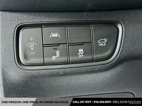 Used 2020 Hyundai Santa Fe SEL w/ Convenience Package image 10