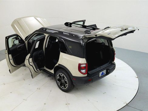 New 2025 Ford Bronco Sport Outer Banks w/ Outer Banks Tech Package+ image 17