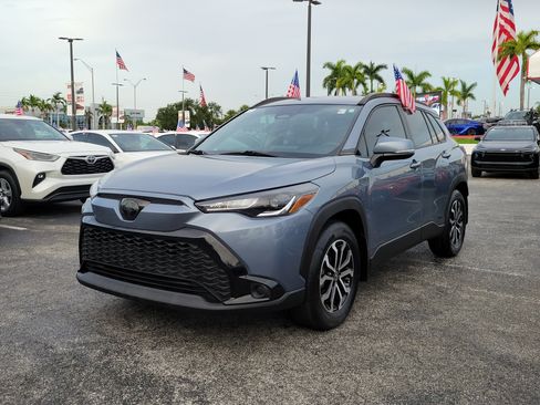 Used 2024 Toyota Corolla Cross AWD Hybrid image 6