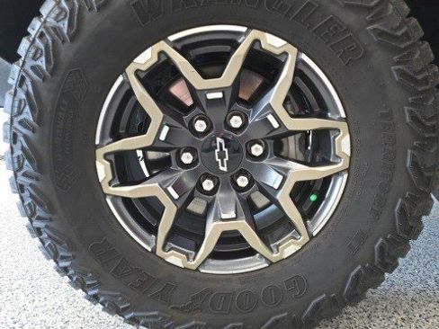 Certified 2024 Chevrolet Colorado ZR2 w/ Safety Package image 29