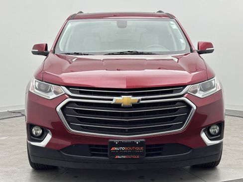 Used 2019 Chevrolet Traverse LT w/ LT Premium Package FWD image 2