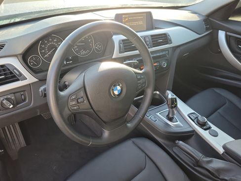 Used 2014 BMW 320i Sedan image 22