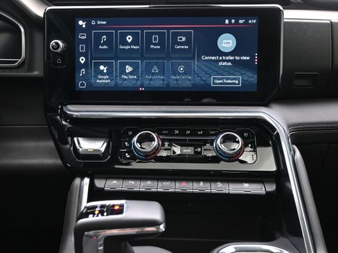 Used 2024 GMC Sierra 1500 Denali w/ Denali Reserve Package image 17