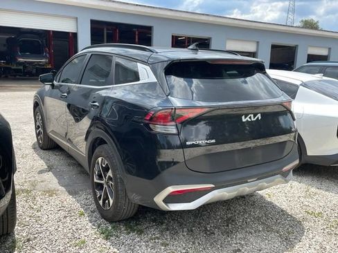 Certified 2024 Kia Sportage EX w/ EX Premium Package AWD/4WD image 3