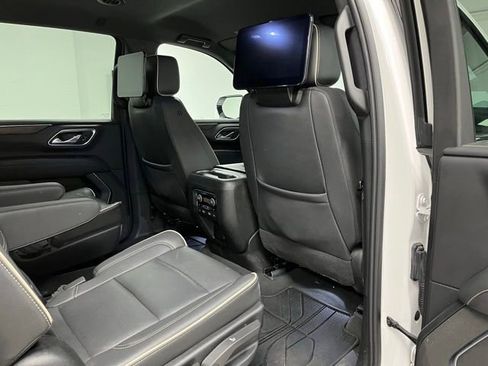 Used 2023 Chevrolet Suburban Premier AWD/4WD image 53