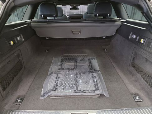 Used 2018 Jaguar XF S image 41