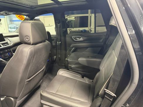 Used 2021 Chevrolet Tahoe Premier w/ Premium Package image 7