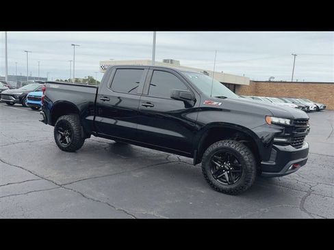 Certified 2020 Chevrolet Silverado 1500 LT Trail Boss AWD/4WD image 2