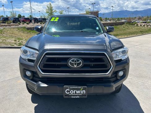 Used 2022 Toyota Tacoma SR5 AWD/4WD image 2