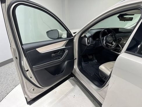 Used 2024 MAZDA CX-90 Plug-In Hybrid w/ Premium Pkg AWD/4WD image 13