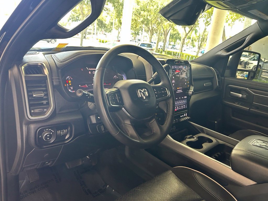 Used 2025 RAM 3500 Laramie w/ Sport Appearance Package AWD/4WD image 7