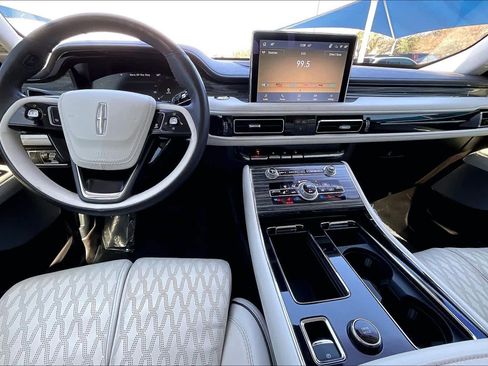 Used 2021 Lincoln Aviator Black Label w/ Dynamic Handling Package image 15