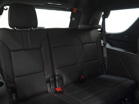 Used 2022 Chevrolet Tahoe RST w/ Sport Performance Package AWD/4WD image 13
