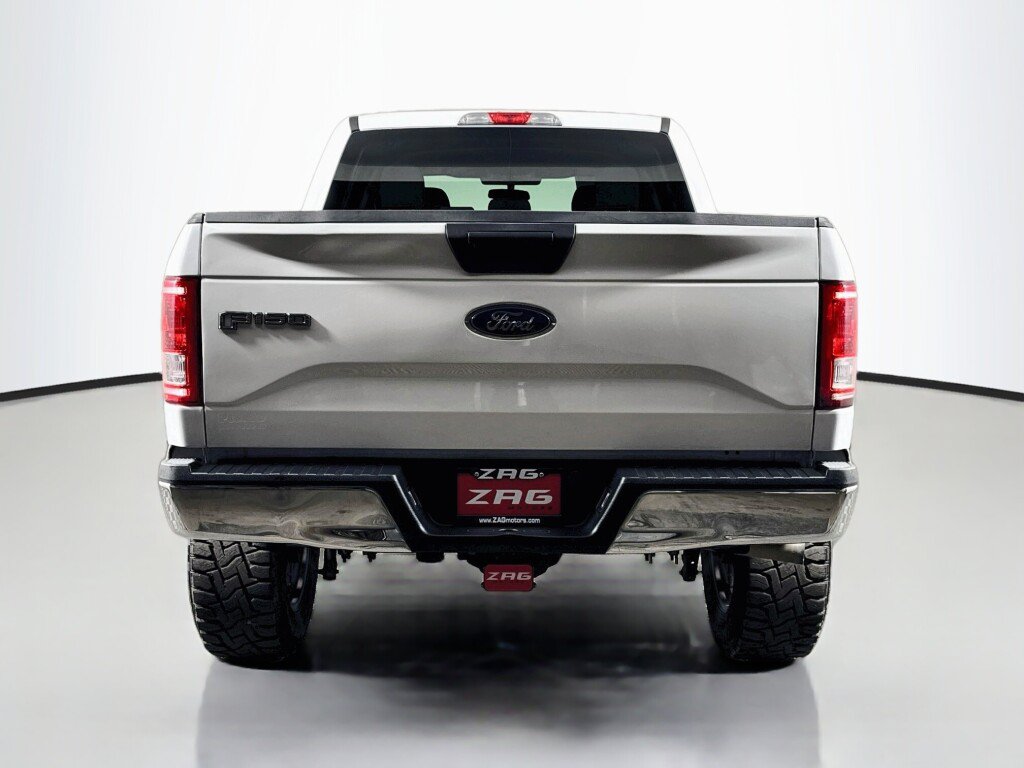 Used 2017 Ford F150 XLT AWD/4WD image 4