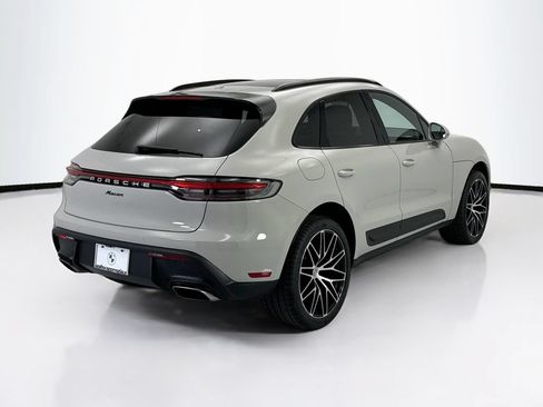 Used 2022 Porsche Macan AWD/4WD image 5