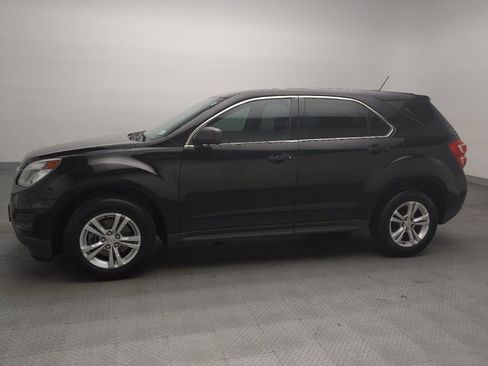 Used 2017 Chevrolet Equinox LS FWD image 2