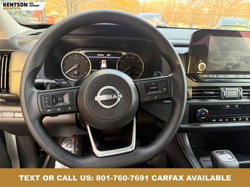 Used 2024 Nissan Pathfinder S AWD/4WD image 15