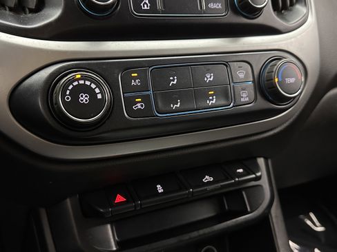 Used 2019 Chevrolet Colorado LT w/ Redline Special Edition image 13