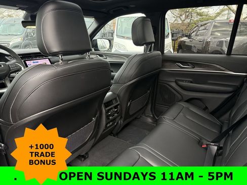 New 2025 Jeep Grand Cherokee Limited image 29