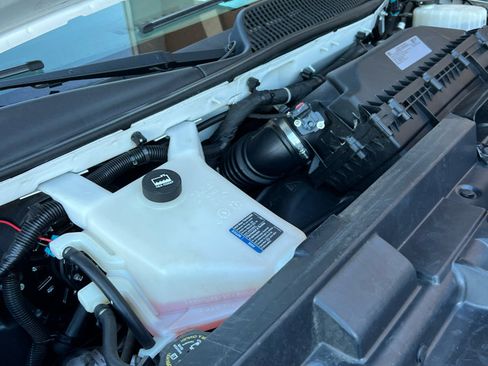 Used 2019 Chevrolet Express 2500 w/ Driver Convenience Package image 22