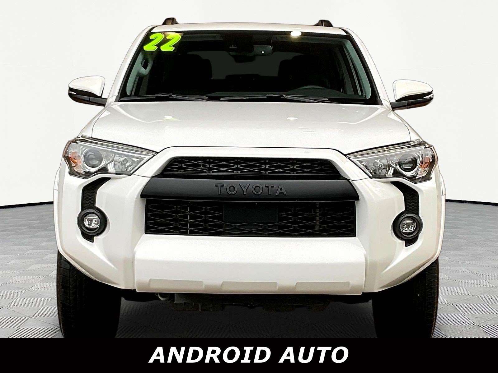Used 2022 Toyota 4Runner SR5 Premium w/ Moonroof Package AWD/4WD image 2
