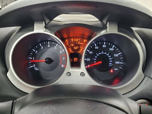 Used 2015 Nissan Juke SV w/ Cold Weather Package AWD/4WD image 23
