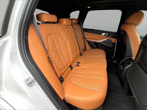 Used 2023 BMW X5 sDrive40i w/ M Sport Package RWD image 19
