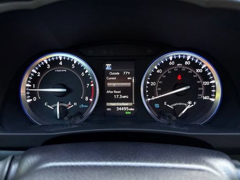 Used 2019 Toyota Highlander Limited Platinum AWD/4WD image 16