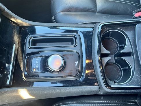 Used 2023 Chrysler 300 S image 30