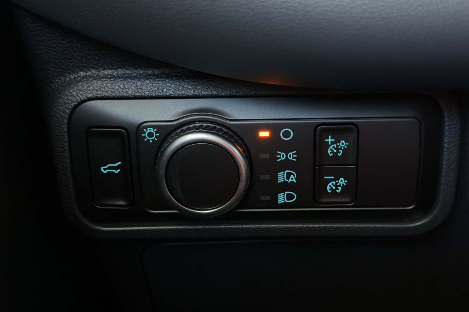 New 2026 Ford Explorer Active RWD image 32