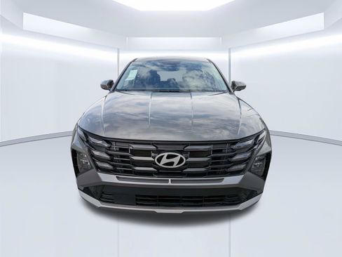 Certified 2026 Hyundai Tucson SE FWD image 9