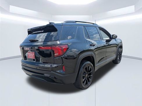 Used 2025 GMC Terrain Elevation w/ Elevation Premium Package AWD/4WD image 4
