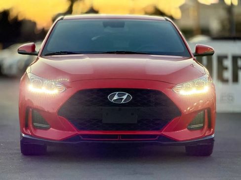 Used 2019 Hyundai Veloster Turbo R-Spec image 3