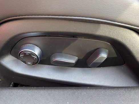 Used 2020 Chevrolet Corvette Stingray Premium Cpe w/ 3LT Preferred Equipment Group image 18