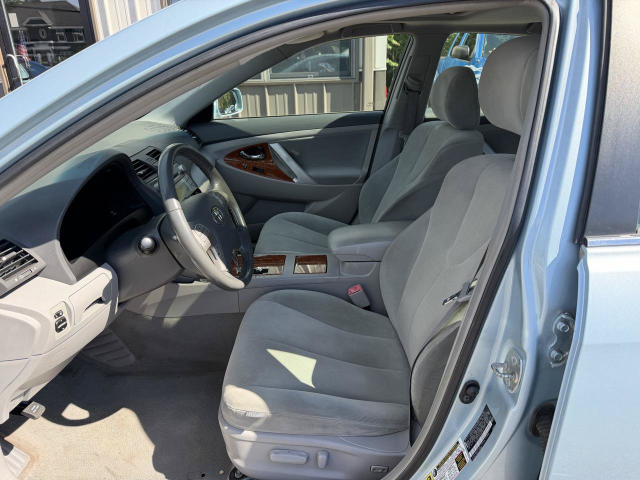 Used 2009 Toyota Camry XLE FWD image 11