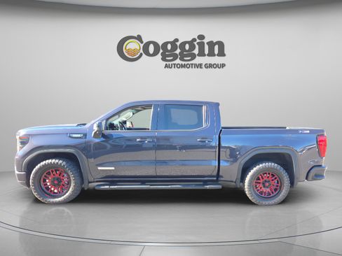 Used 2022 GMC Sierra 1500 Elevation w/ Elevation Premium Package image 2
