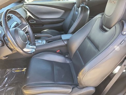 Used 2010 Chevrolet Camaro SS RWD image 11