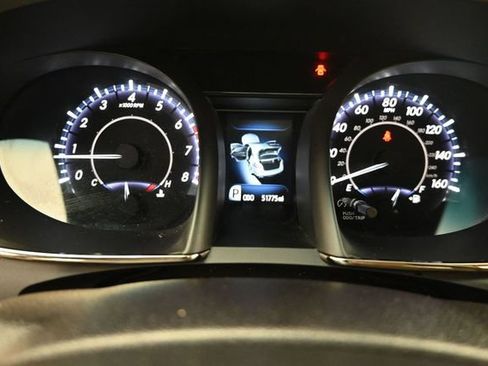 Used 2016 Toyota Avalon XLE Premium FWD image 11