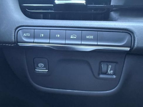 Certified 2024 Cadillac Escalade Luxury AWD/4WD image 80